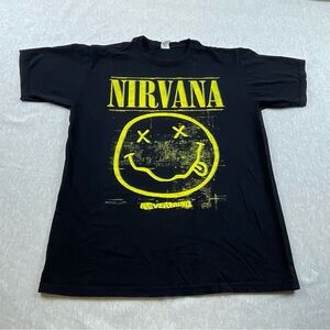 Nirvana Women’s Big Graphic Never mind T-shirt Short Sleeve Size: Medium Black